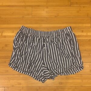 Old Navy Gray Striped High Waist Women's Shorts